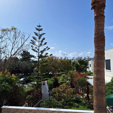 Stylish Apt Kato Paphos Close To Beach & Vibrant Harbor Life Exterior photo