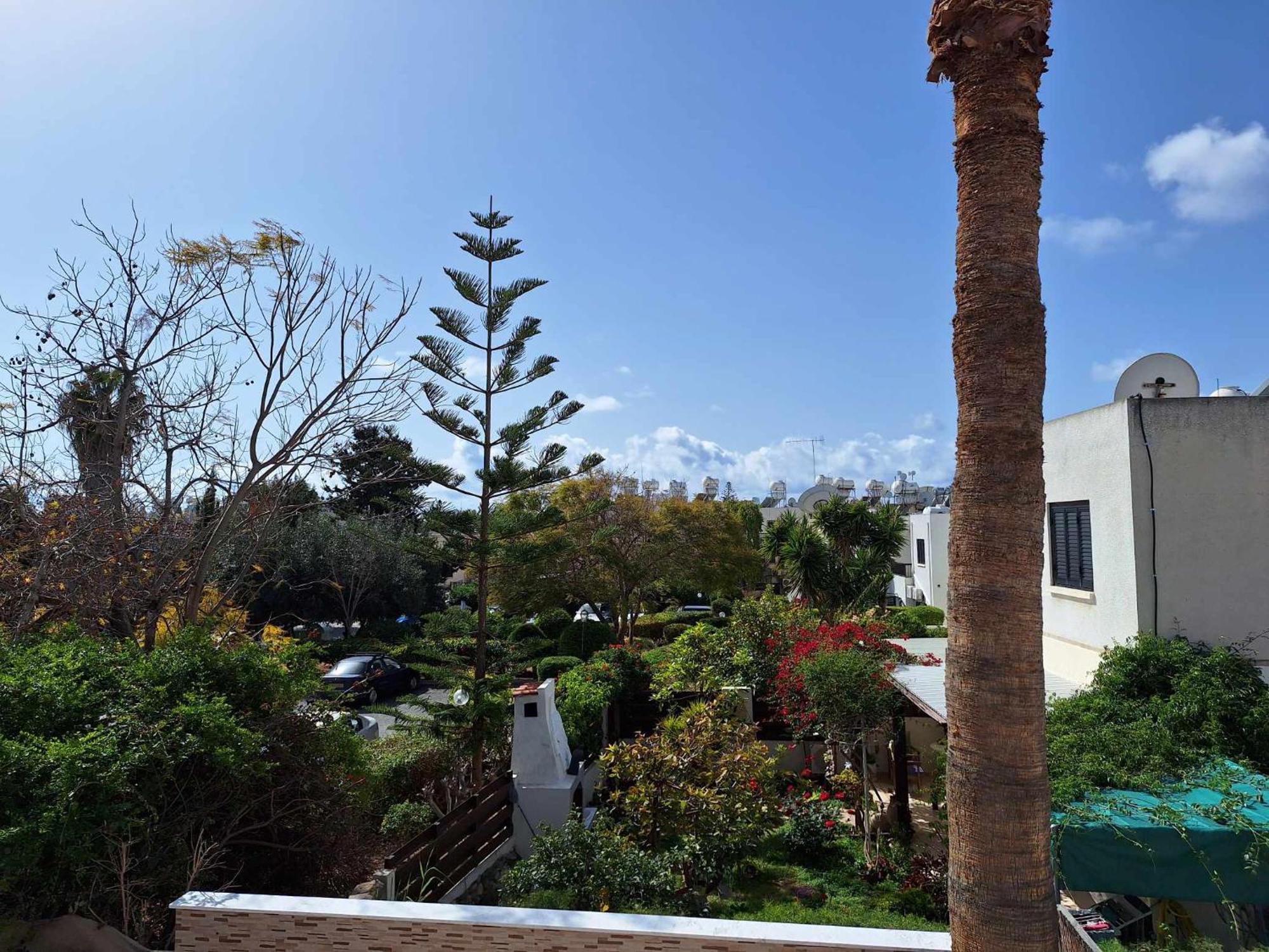 Stylish Apt Kato Paphos Close To Beach & Vibrant Harbor Life Exterior photo