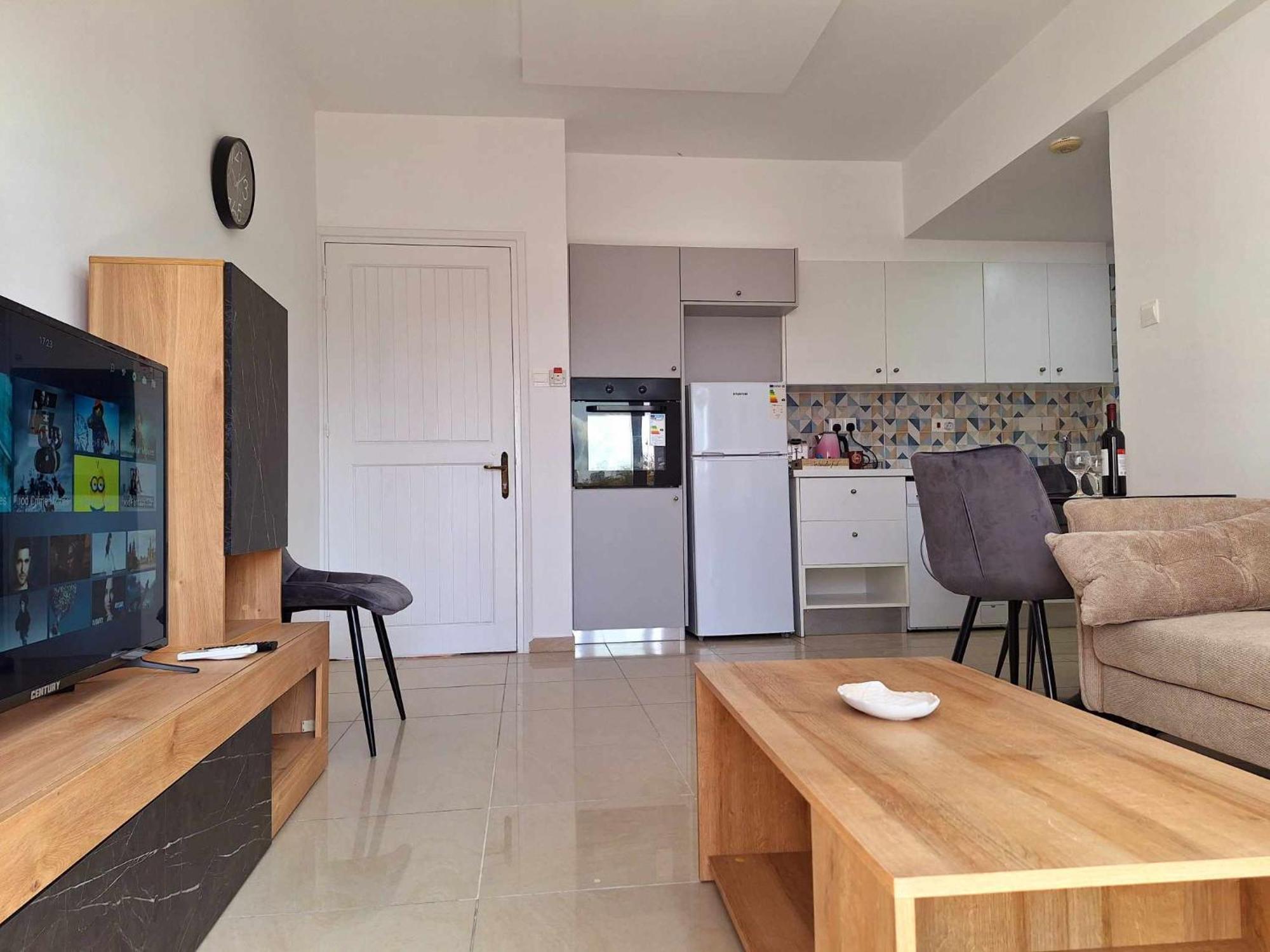 Stylish Apt Kato Paphos Close To Beach & Vibrant Harbor Life Exterior photo