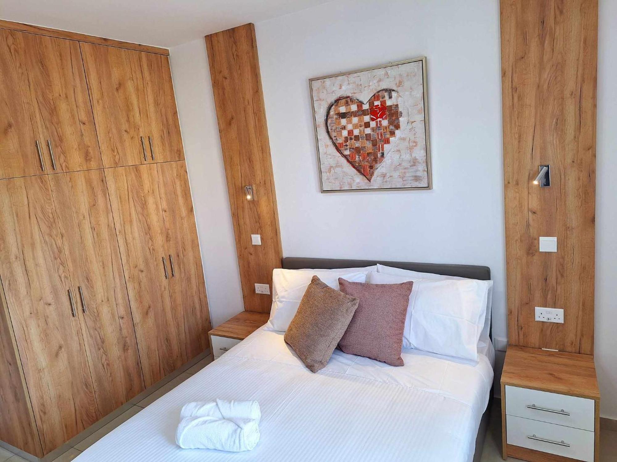 Stylish Apt Kato Paphos Close To Beach & Vibrant Harbor Life Exterior photo