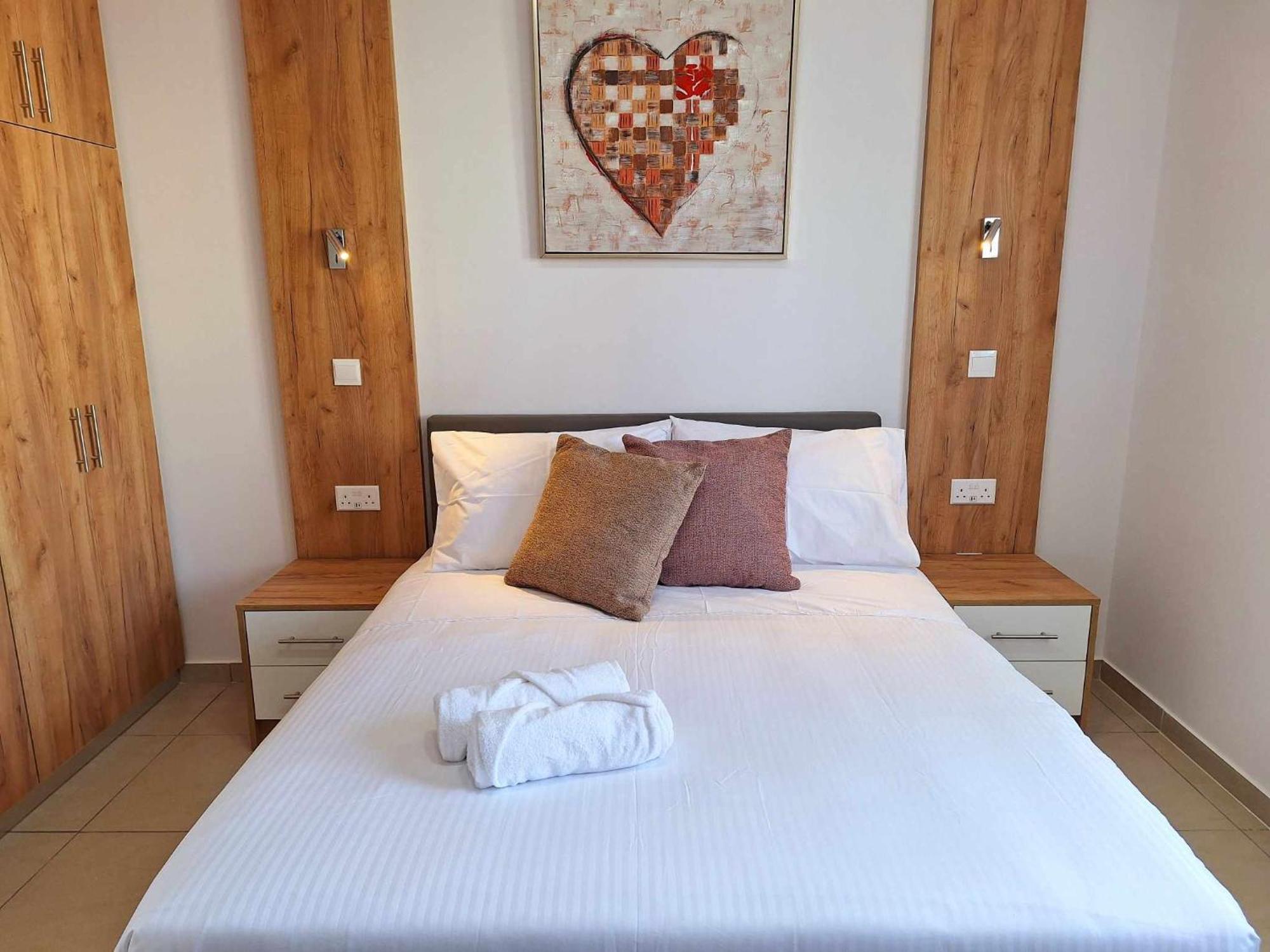 Stylish Apt Kato Paphos Close To Beach & Vibrant Harbor Life Exterior photo